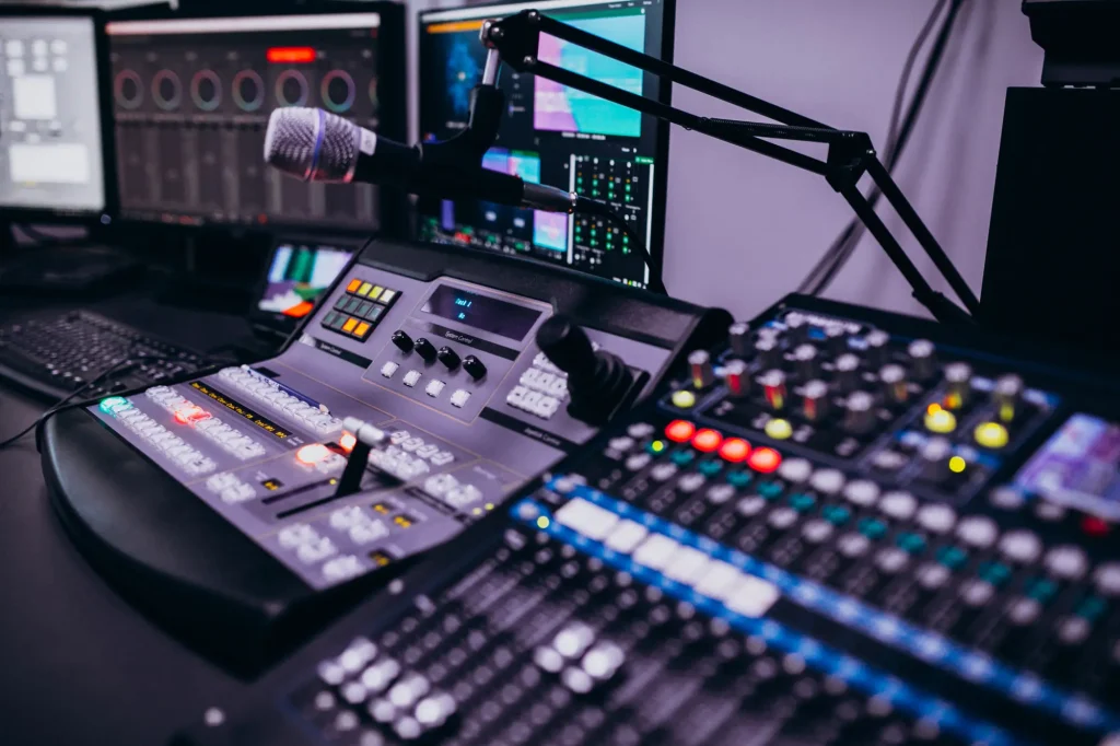 radio-station